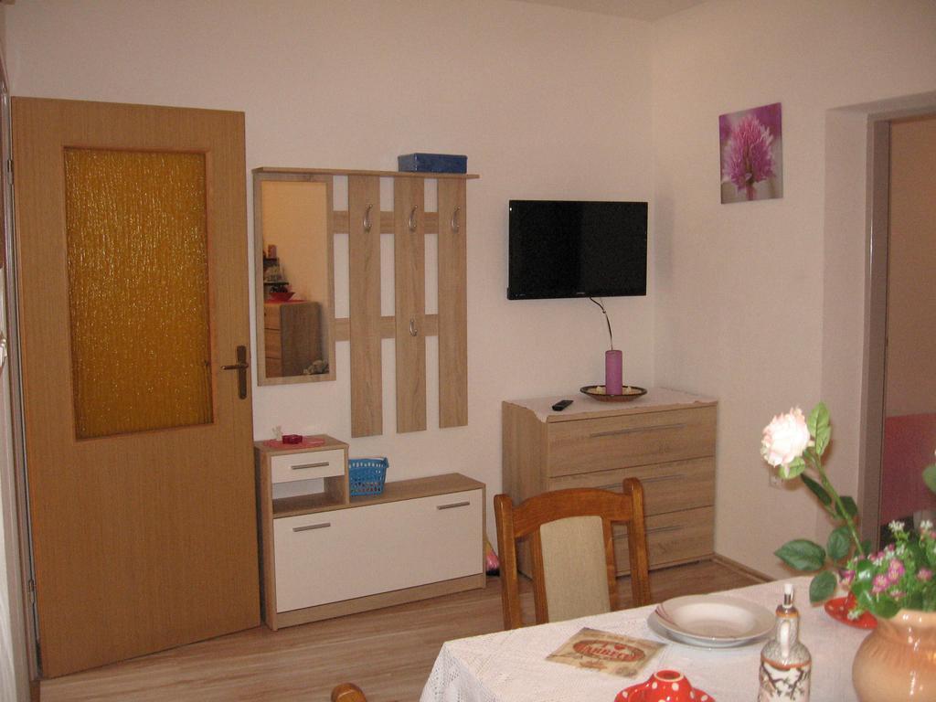 Apartments Alen بازين المظهر الخارجي الصورة